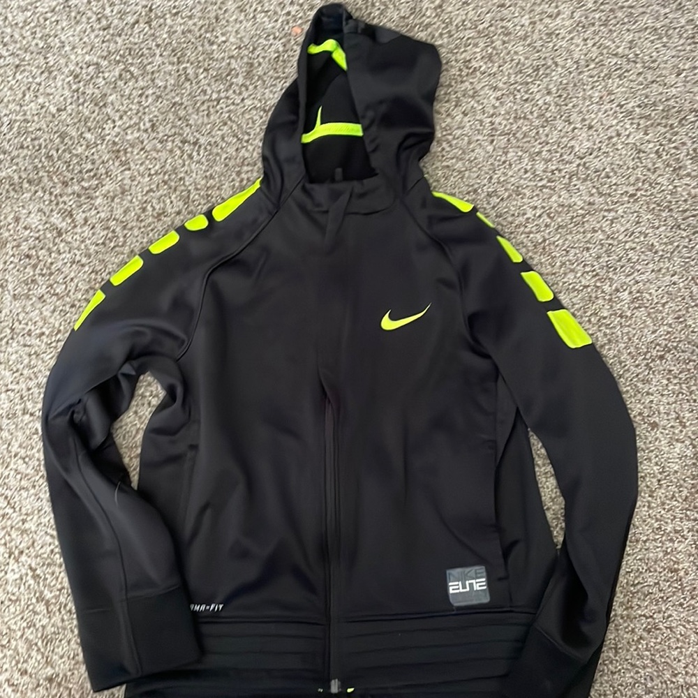 COPY - Nike Elite Jacket